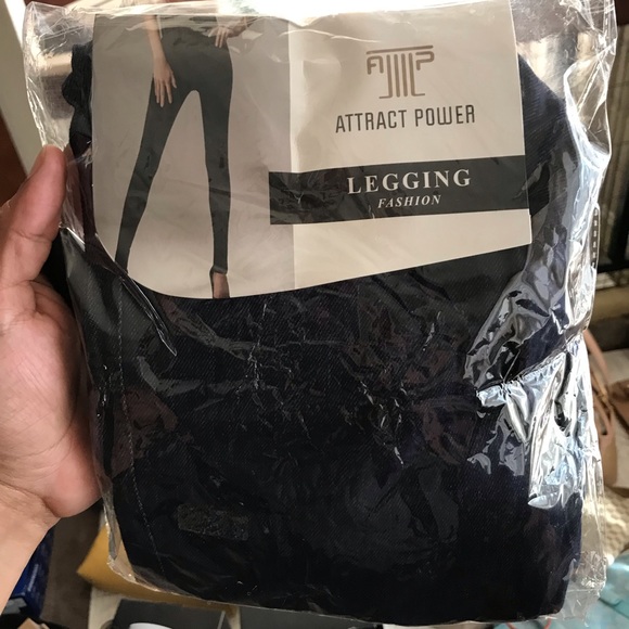 Attract Power Jeggings With ZIP Pocket - Picture 4 of 5